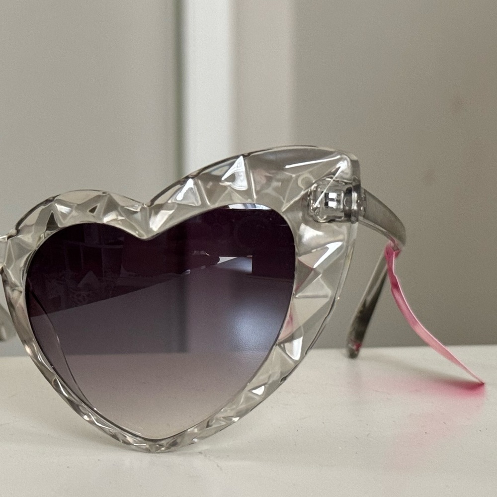 2pk Betsey Johnson Queen of Hearts Sunglasses - Picture 6 of 8